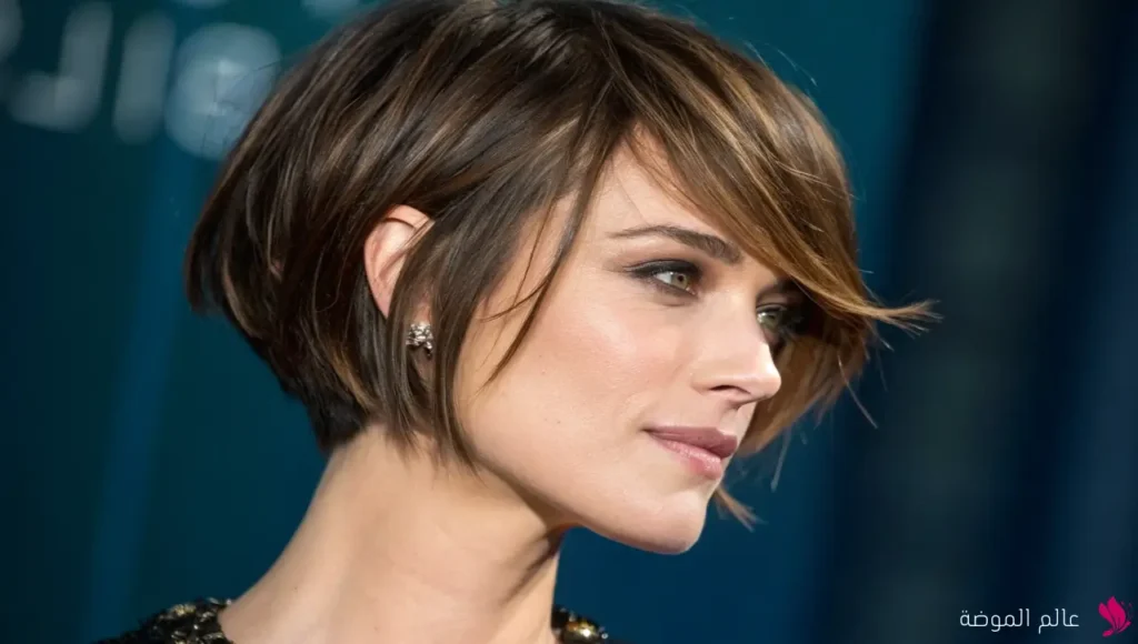 القصة المدرجة مع غرة جانبية (Layered Haircut with Side Bangs) القصة المدرجة مع غرة جانبية (Layered Haircut with Side Bangs)