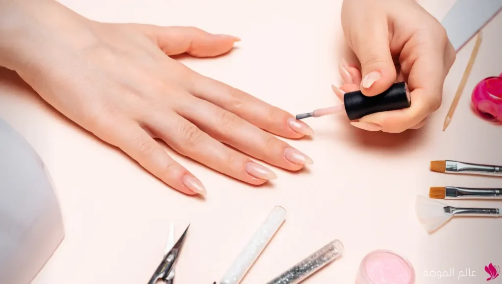 مستحضرات تجميل العناية بالأظافر مستحضرات تجميل العناية بالأظافر