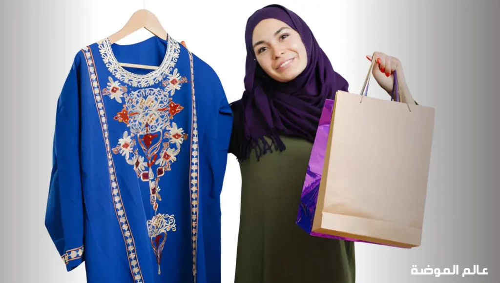 موضة العبايات الملونة والمطرزة لإطلالة أنثوية فاخرة عباية ملونة مطرزة بخطوط أنيقة ولمسات فاخرة