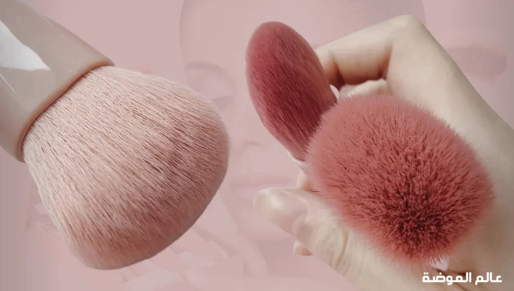 فرشاة بلاشر احترافية تمنحك لمسة ناعمة وإشراقة طبيعية فرشاة خدود ناعمة لتوزيع البلاشر بسهولة وأناقة